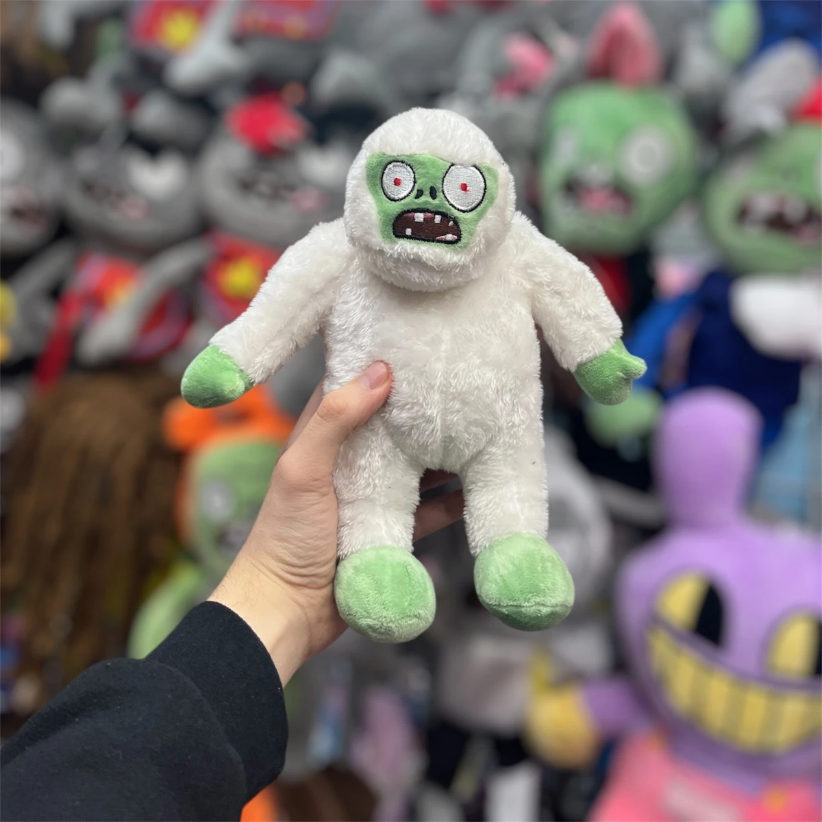 Zombie Yeti Peluche 24 Cm Plantas Vs Zombies Mundo Geek - Imagen 2