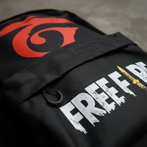 Mochila Escolar Grande Y Resistente Free Fire Negro - Imagen 3