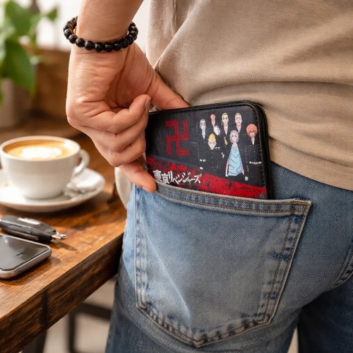 Billetera Tokyo Revengers (relieve Pvc Engomada) Mundogeek Negro Grupo - Imagen 3